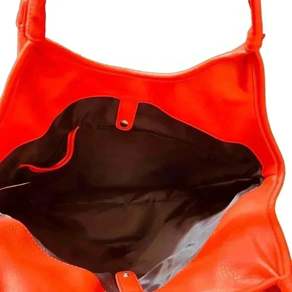 Beautiful Vibrant Tangerine Tote. - Picture 14 of 16